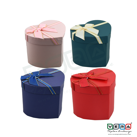 Kalpli Kurdelalı Hediye Kutusu